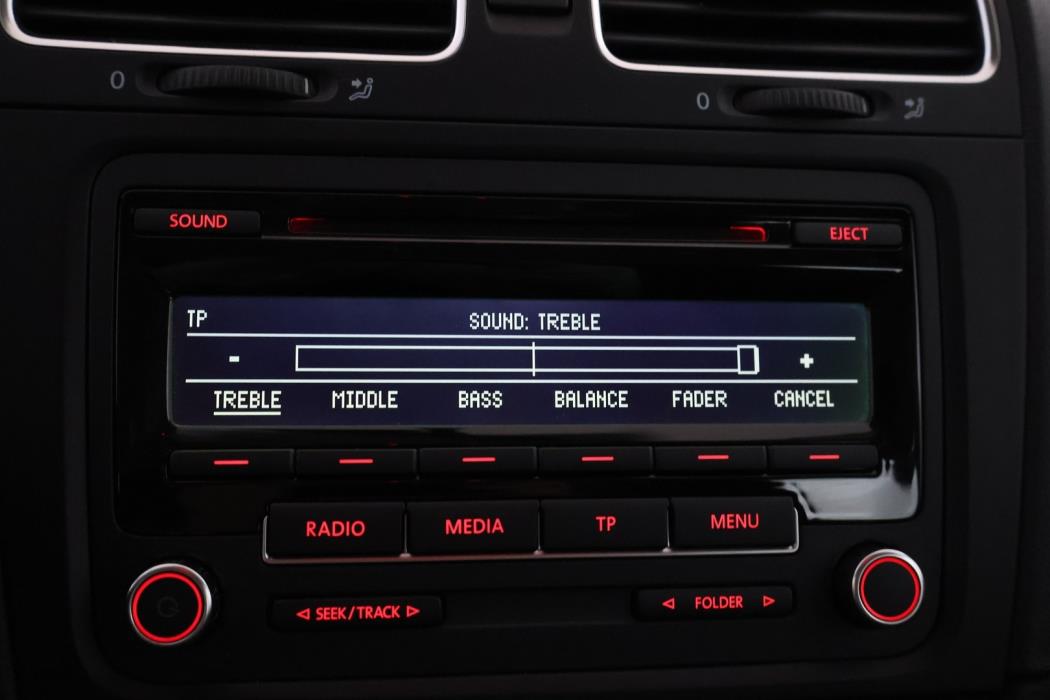 VOLKSWAGEN Golf 2012