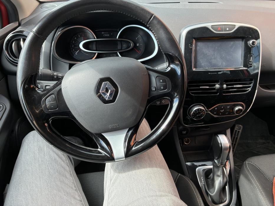 RENAULT Clio 2016