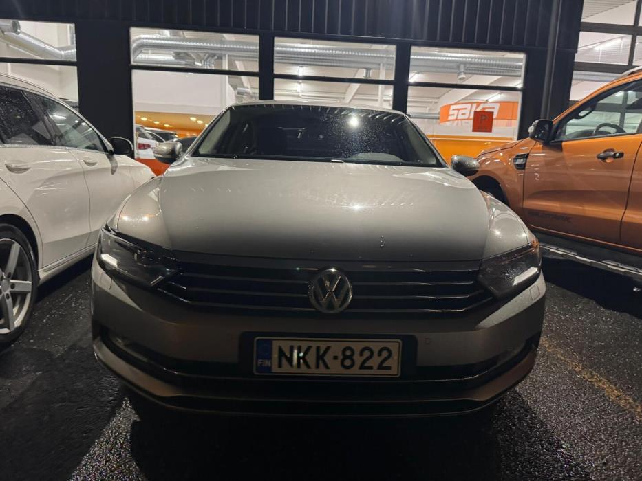 VOLKSWAGEN Passat 2016