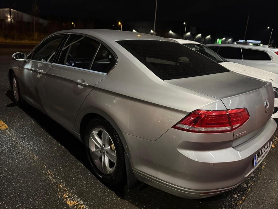 VOLKSWAGEN Passat 2016