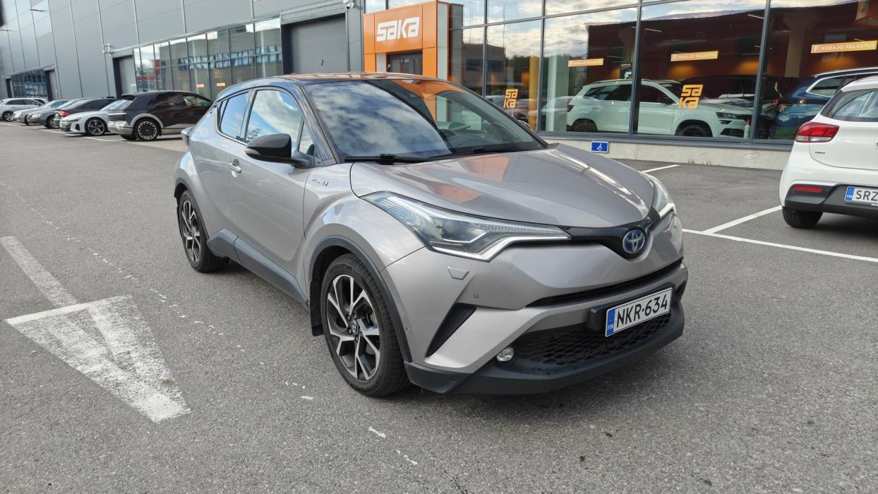 TOYOTA C-HR 2017
