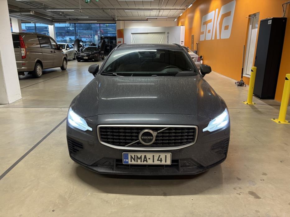 VOLVO V60 2020