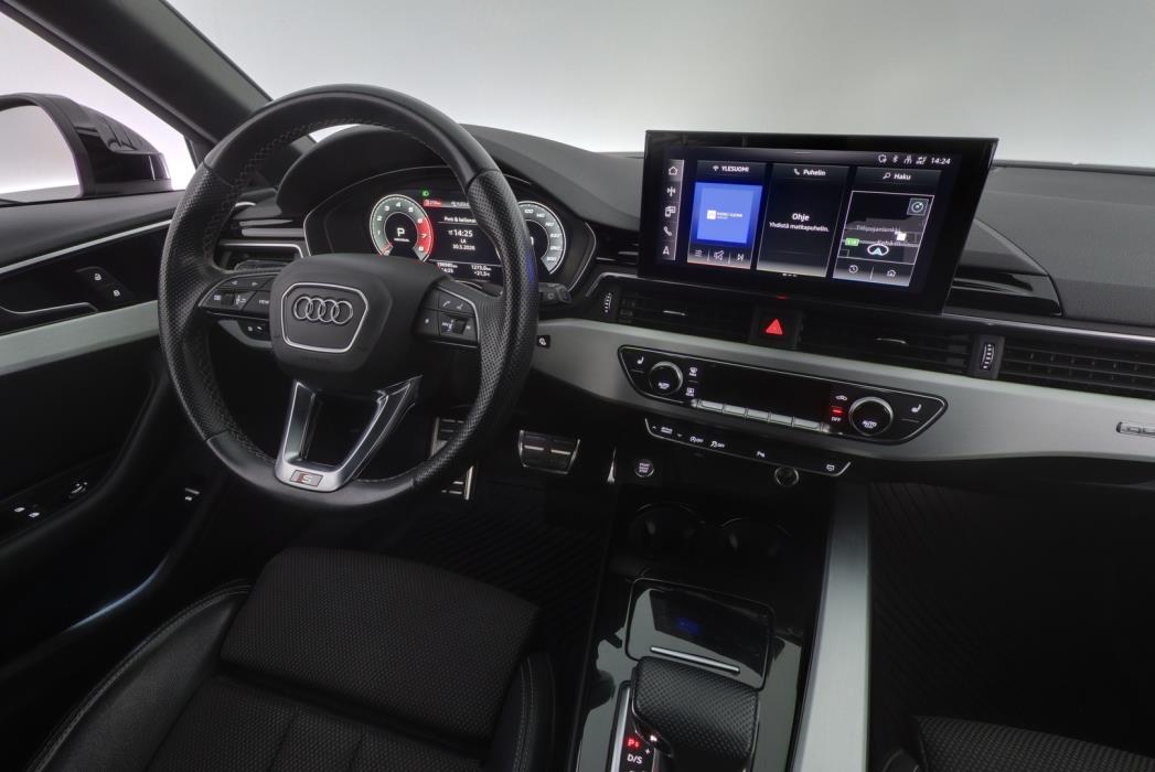 AUDI A4 2021