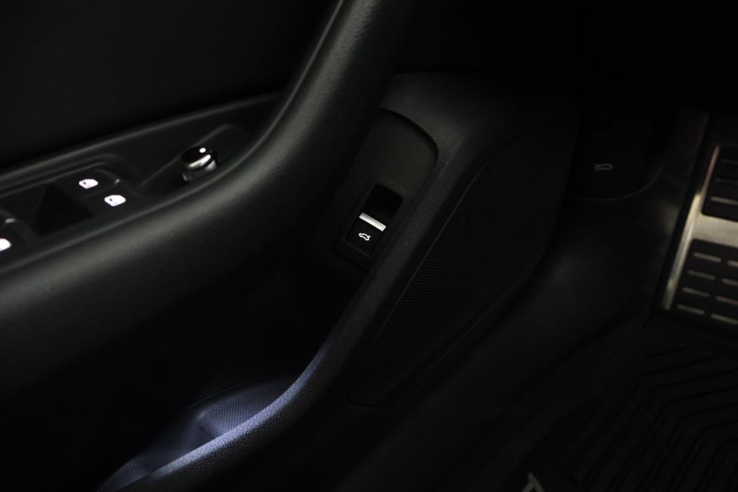 AUDI A4 2021