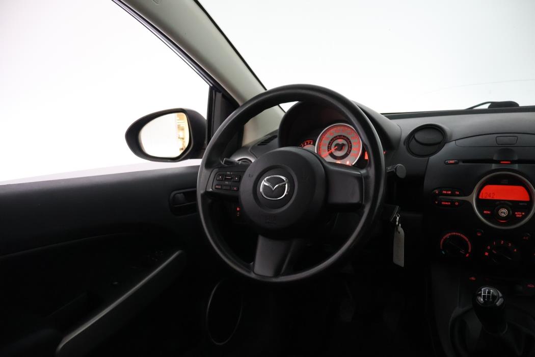 MAZDA Mazda2 2008