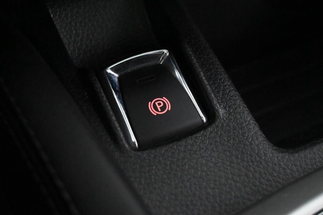 NISSAN Qashqai 2015