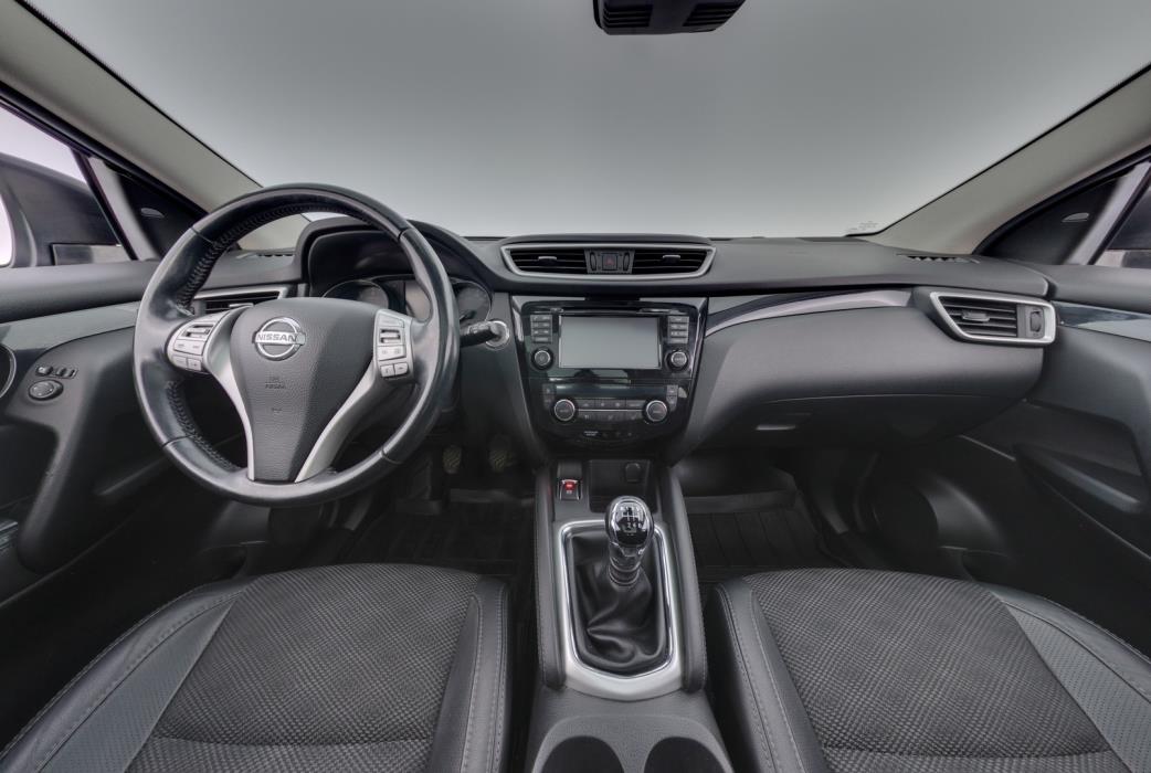 NISSAN Qashqai 2015
