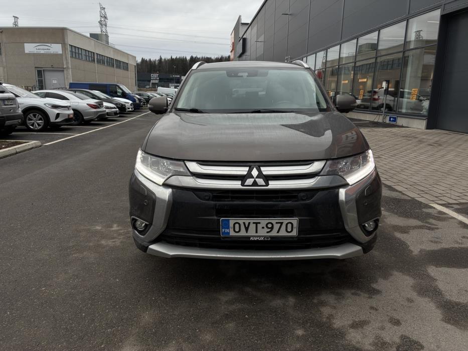MITSUBISHI Outlander 2018