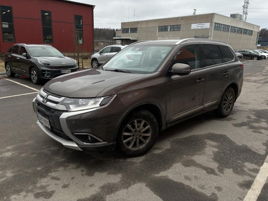 MITSUBISHI Outlander 2018