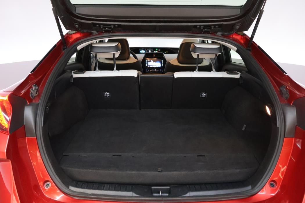 TOYOTA PRIUS 2017