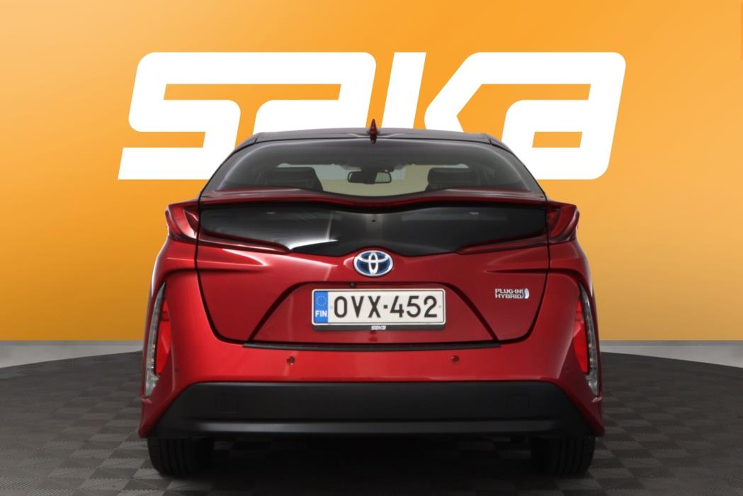 TOYOTA PRIUS 2017