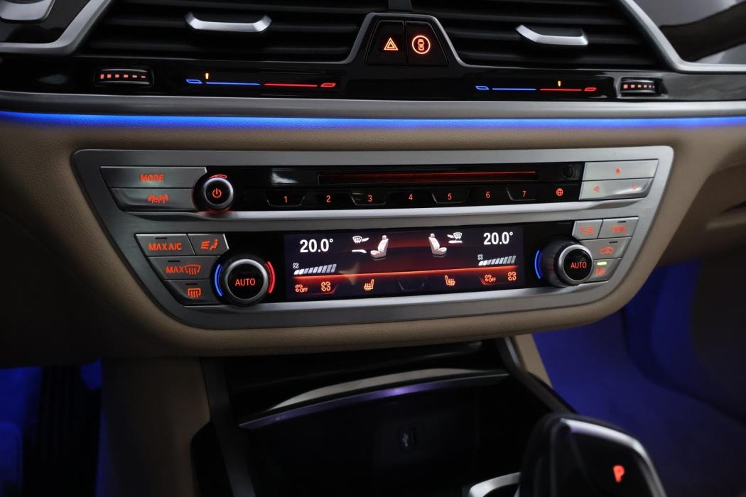 BMW 740 2018