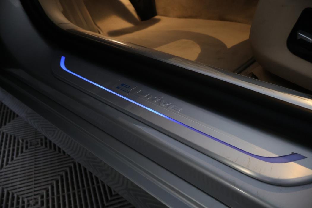 BMW 740 2018