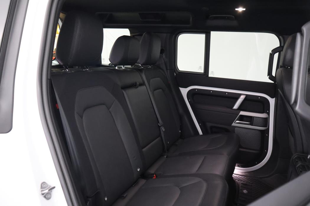 LAND ROVER Defender 2023