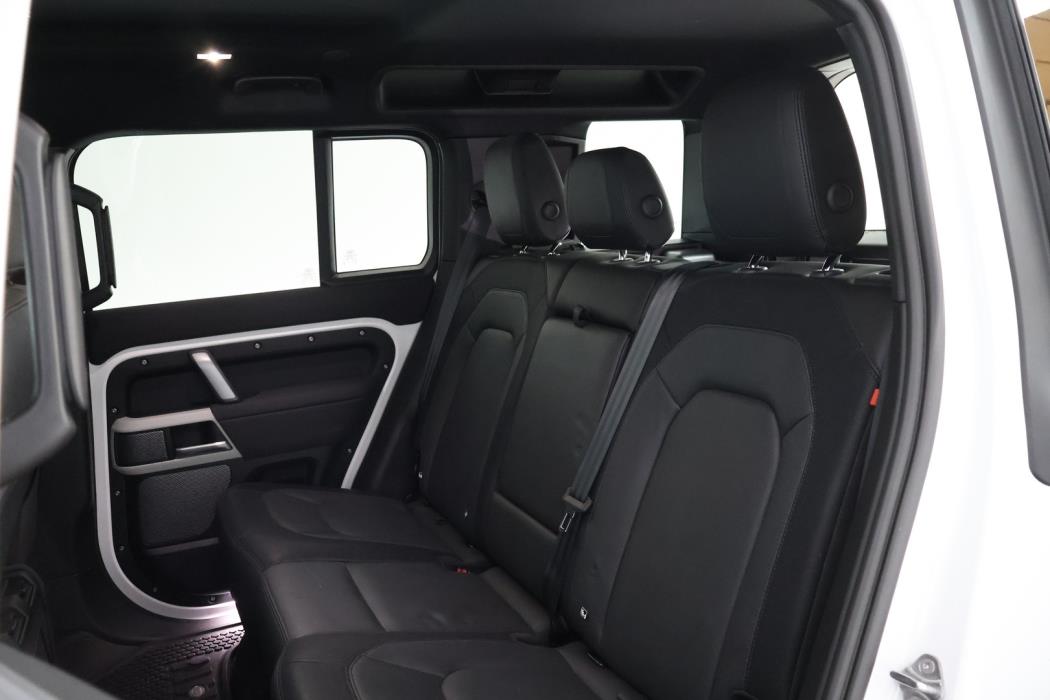 LAND ROVER Defender 2023