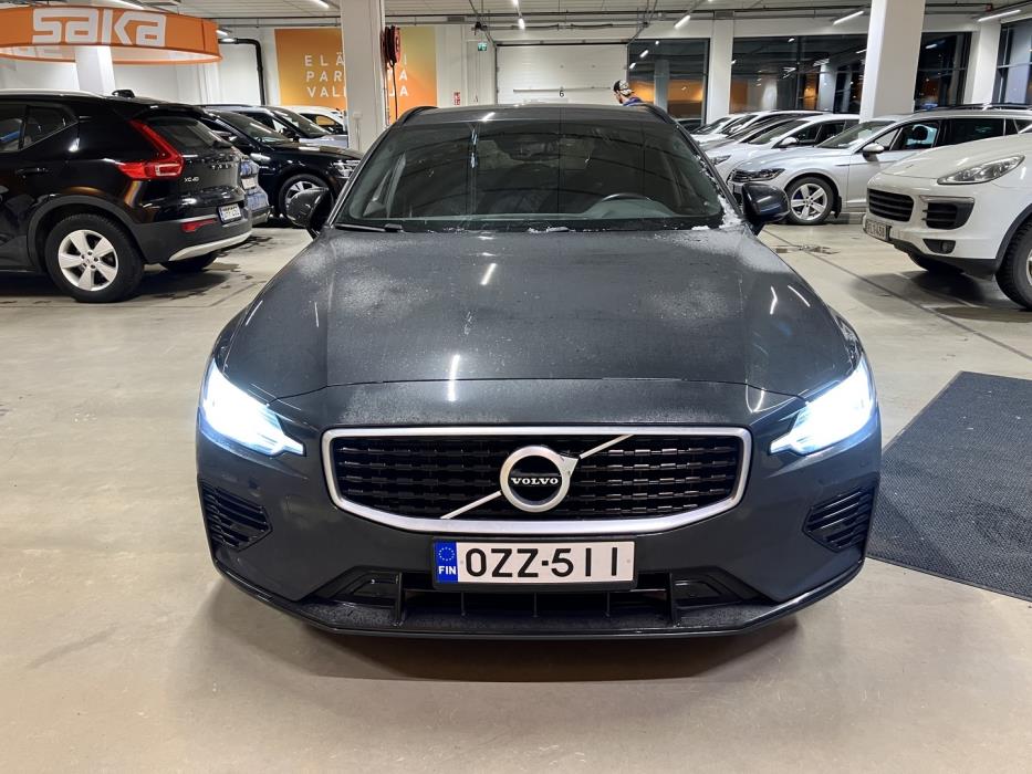 VOLVO V60 2020