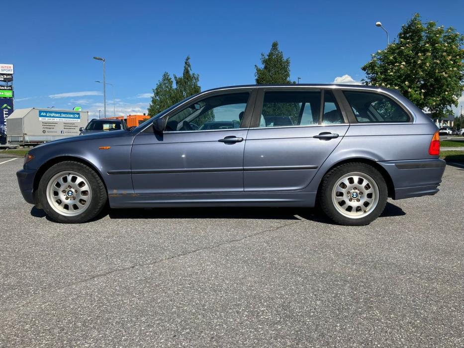 BMW 320 2002