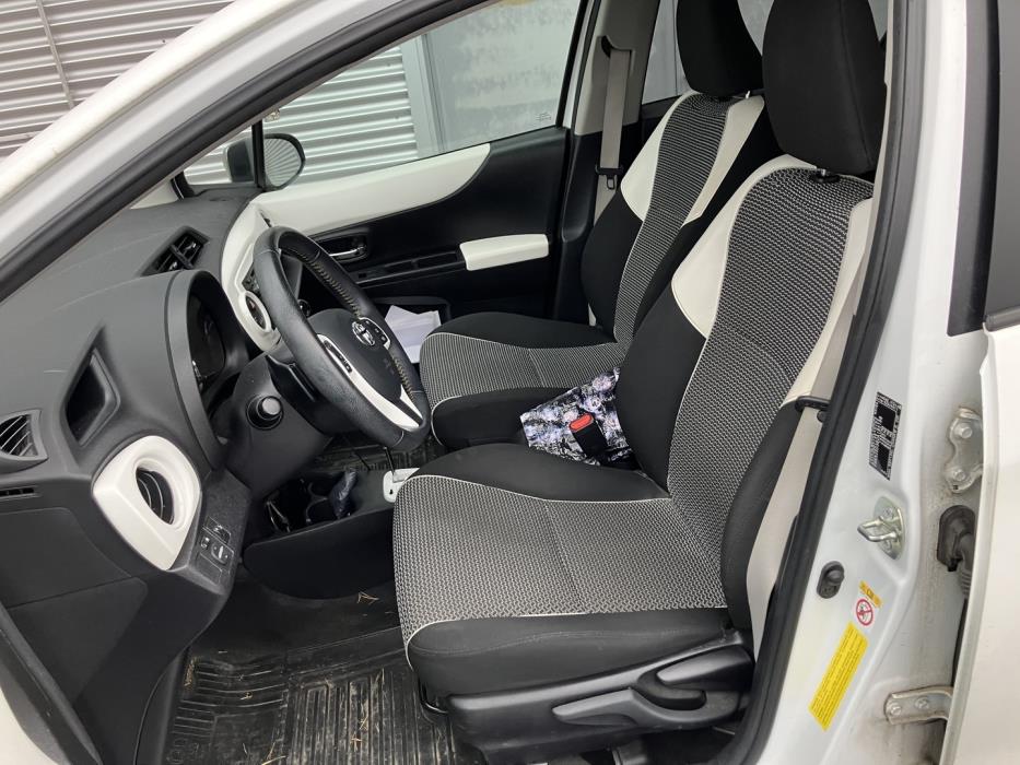 TOYOTA Yaris 2014