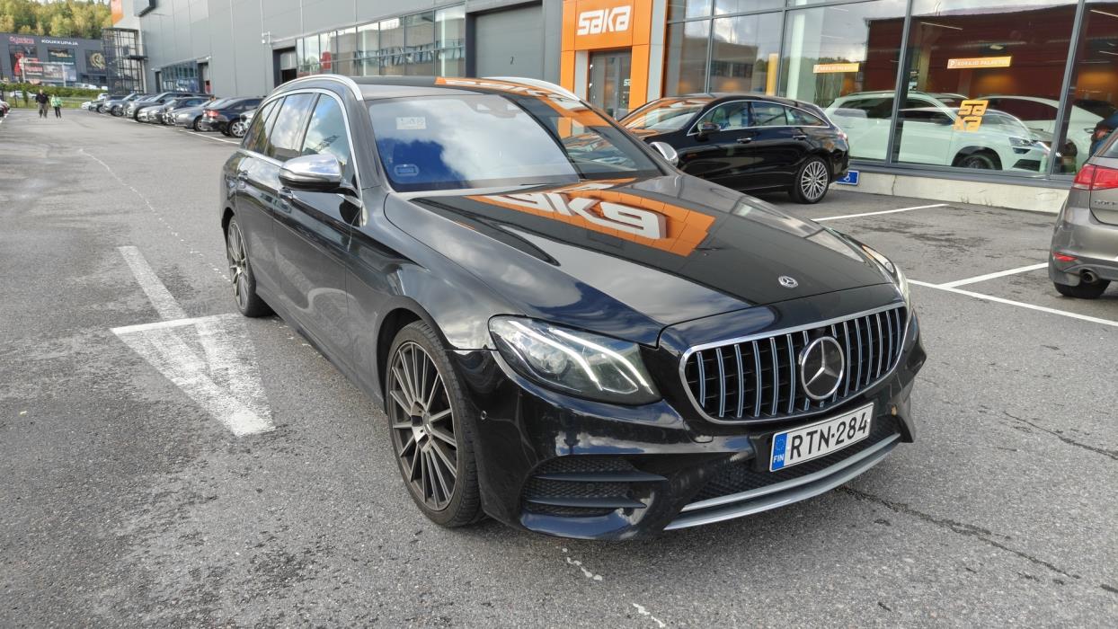 MERCEDES-BENZ E 2018