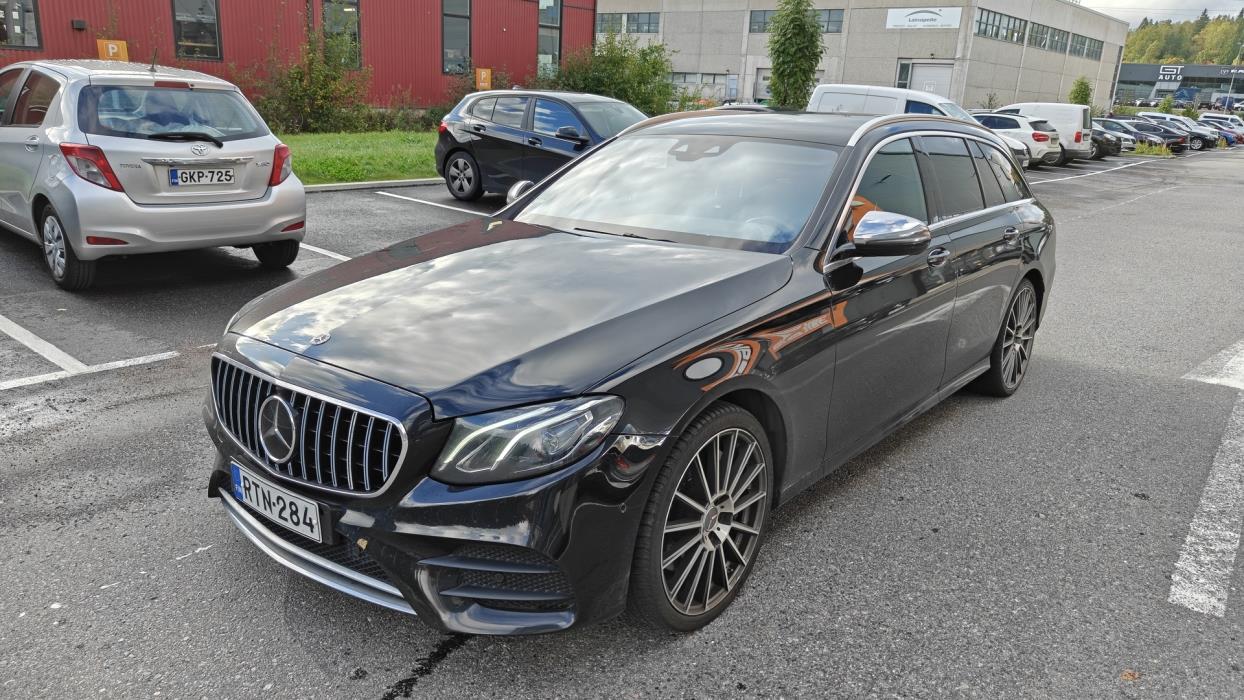 MERCEDES-BENZ E 2018
