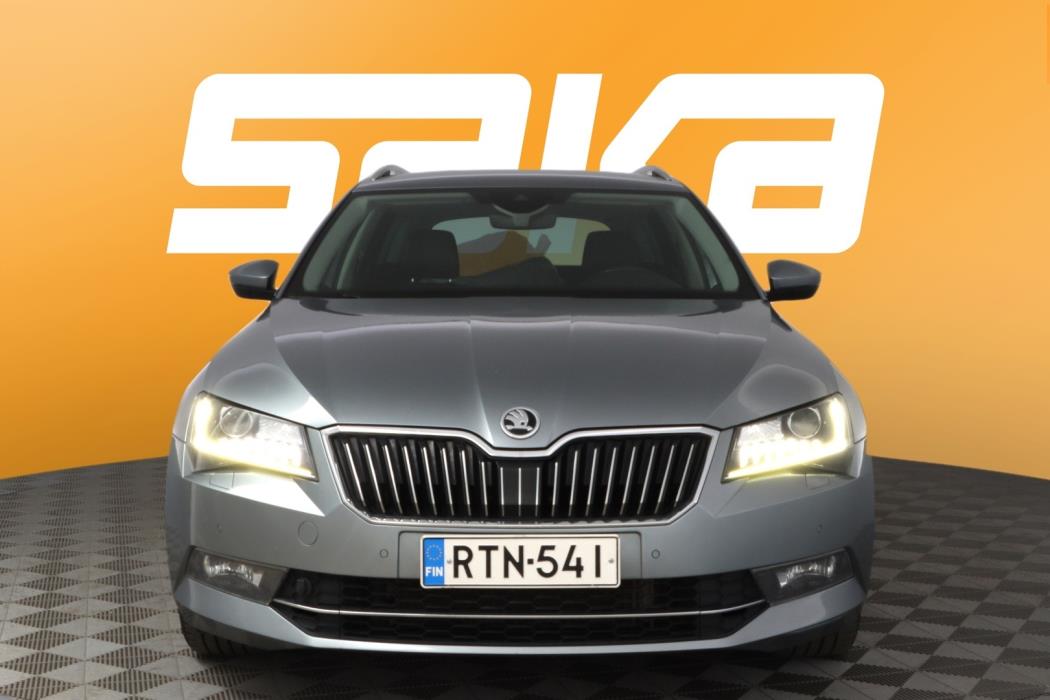 SKODA Superb 2016