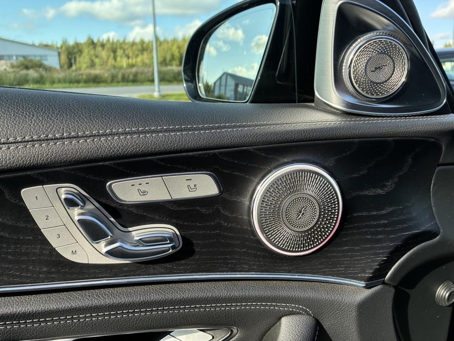 MERCEDES-BENZ E 2019