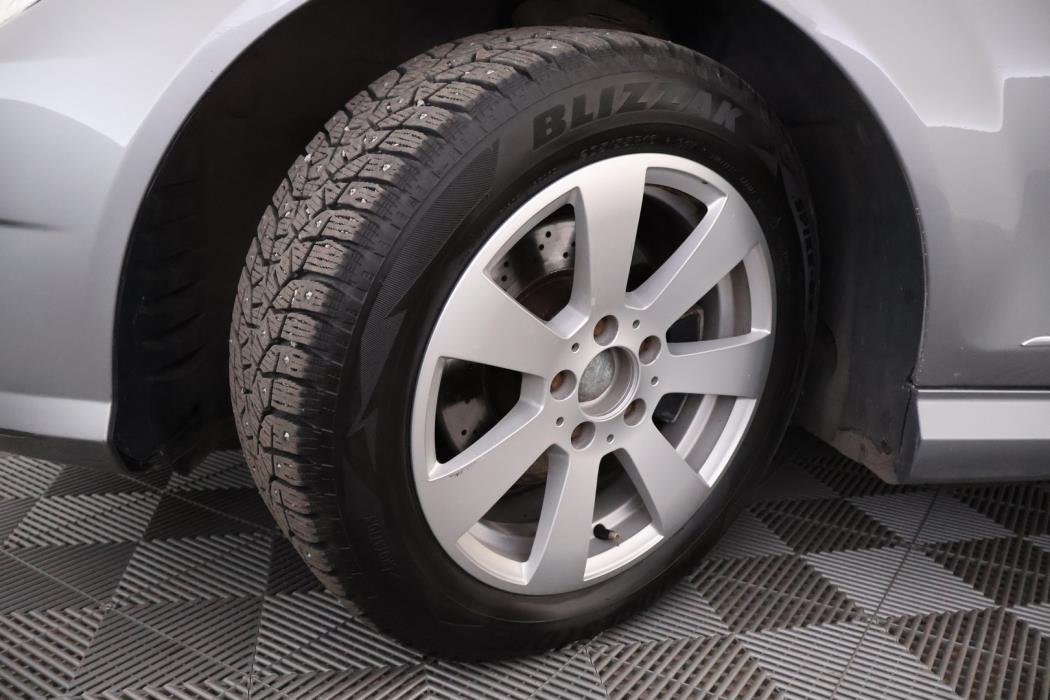 MERCEDES-BENZ C 2012