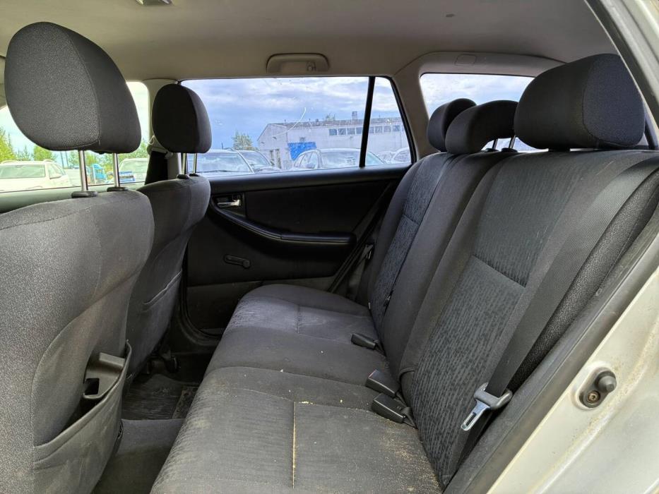 TOYOTA Corolla 2004