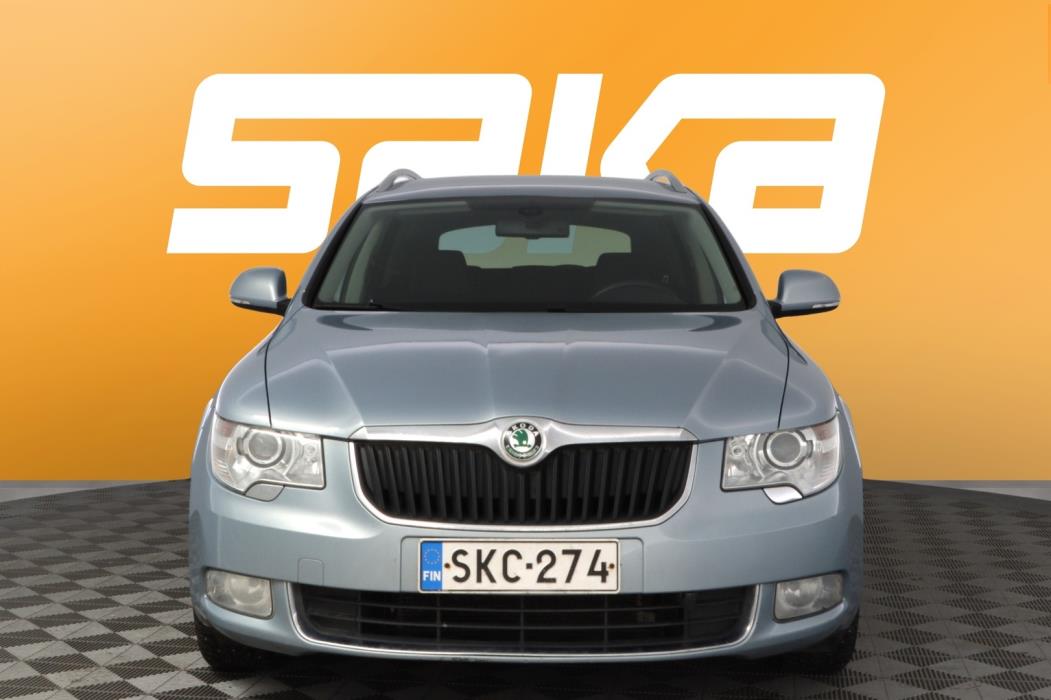 SKODA Superb 2010
