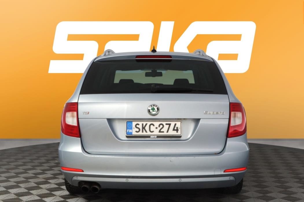 SKODA Superb 2010