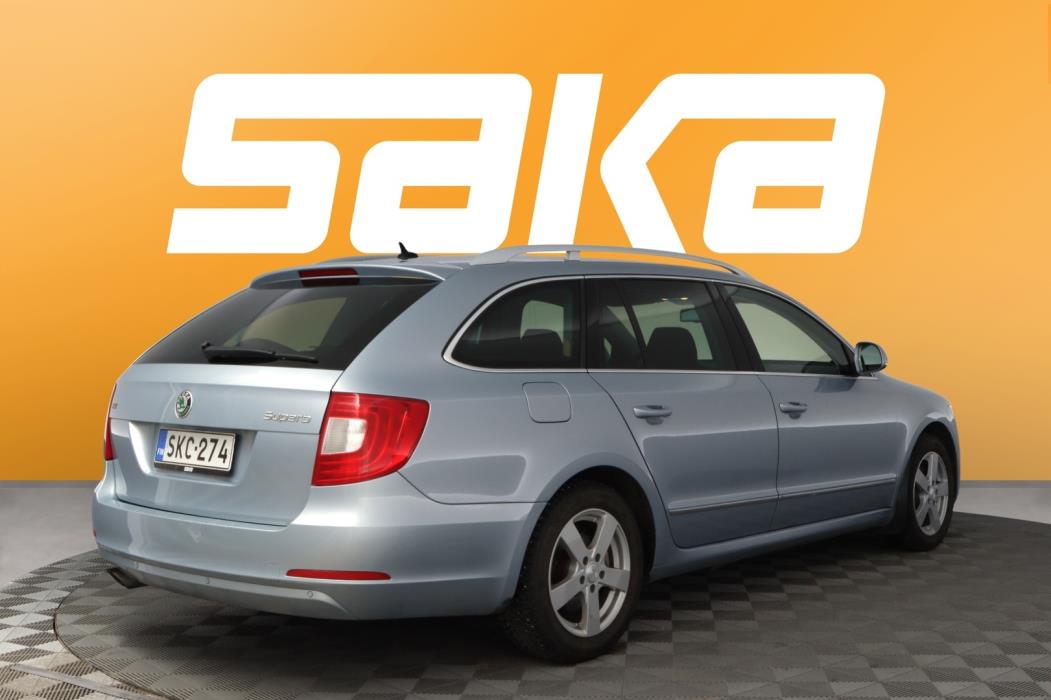SKODA Superb 2010