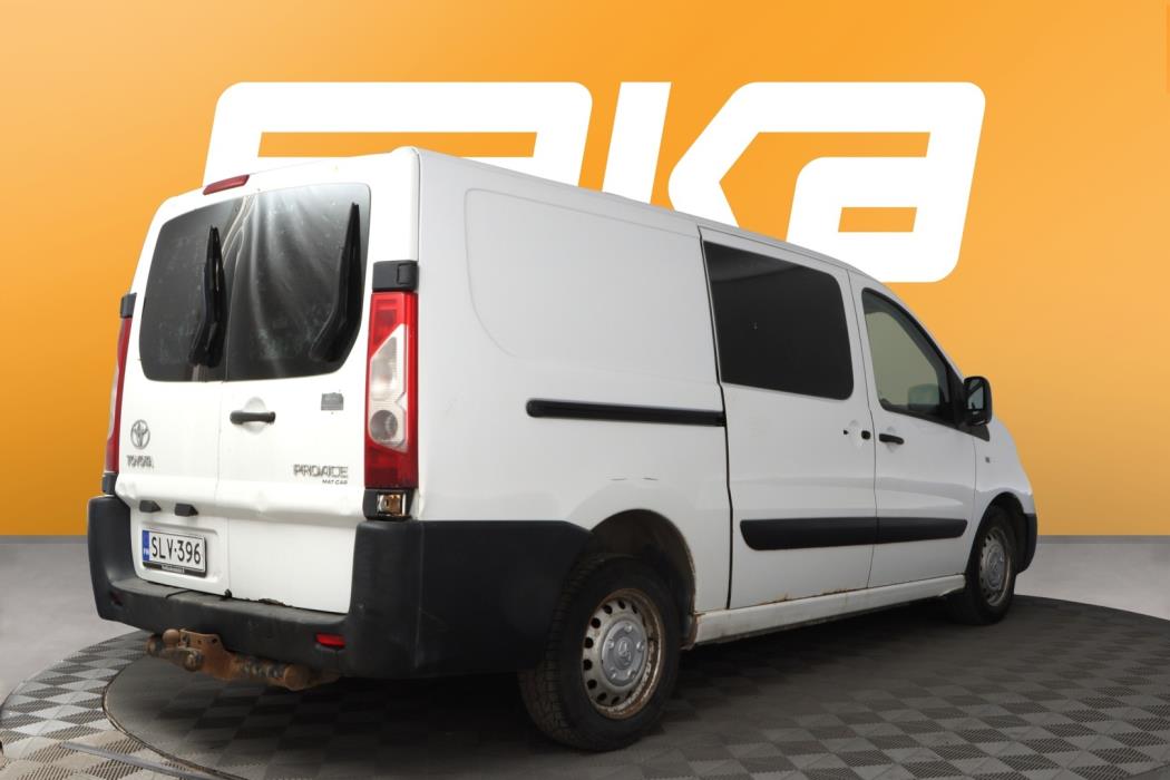 TOYOTA Proace 2016
