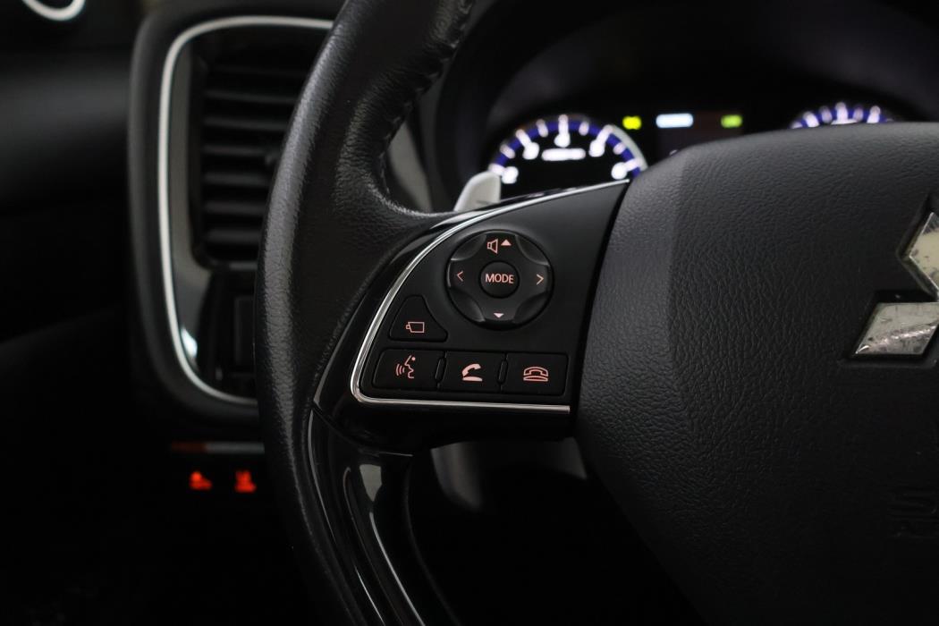 MITSUBISHI Outlander 2018