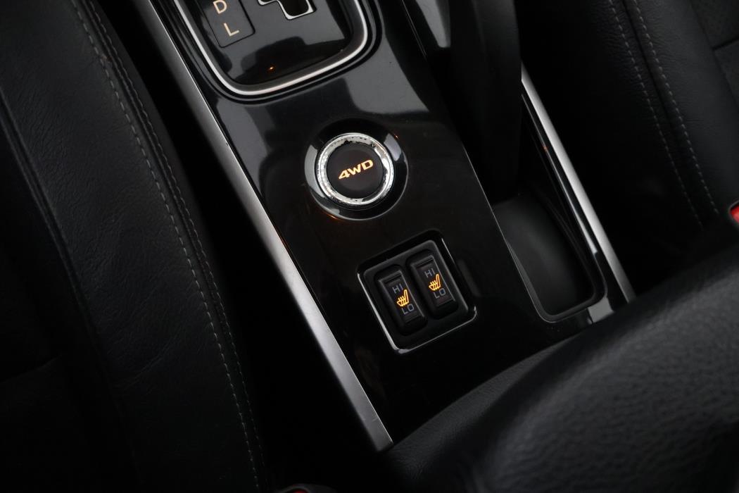 MITSUBISHI Outlander 2018