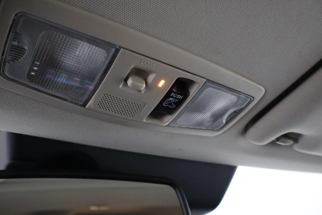 MITSUBISHI Outlander 2018