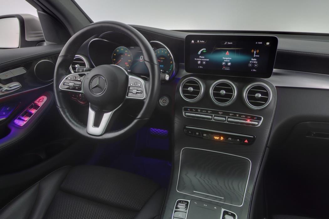 MERCEDES-BENZ GLC 2022