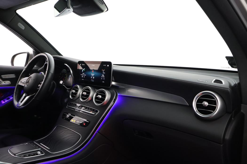MERCEDES-BENZ GLC 2022