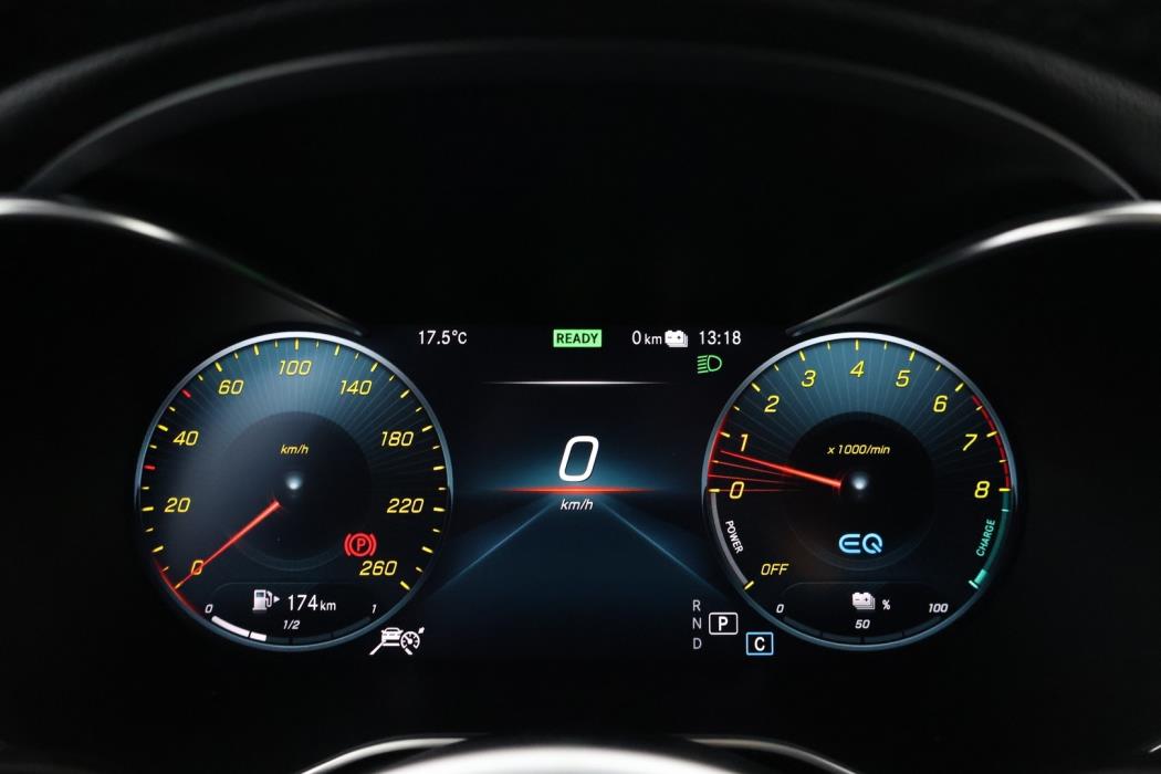 MERCEDES-BENZ GLC 2022