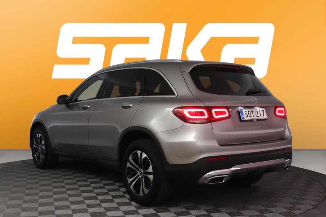 MERCEDES-BENZ GLC 2022