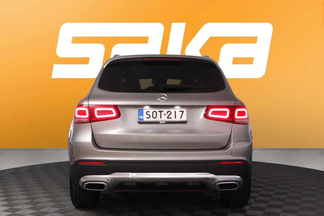 MERCEDES-BENZ GLC 2022