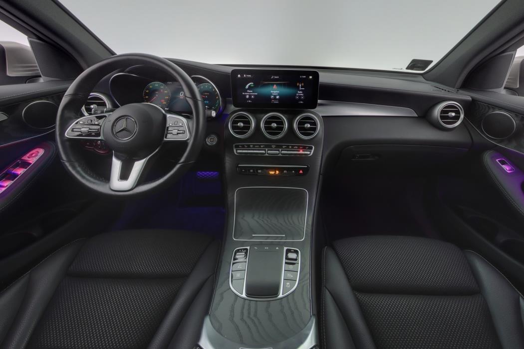 MERCEDES-BENZ GLC 2022