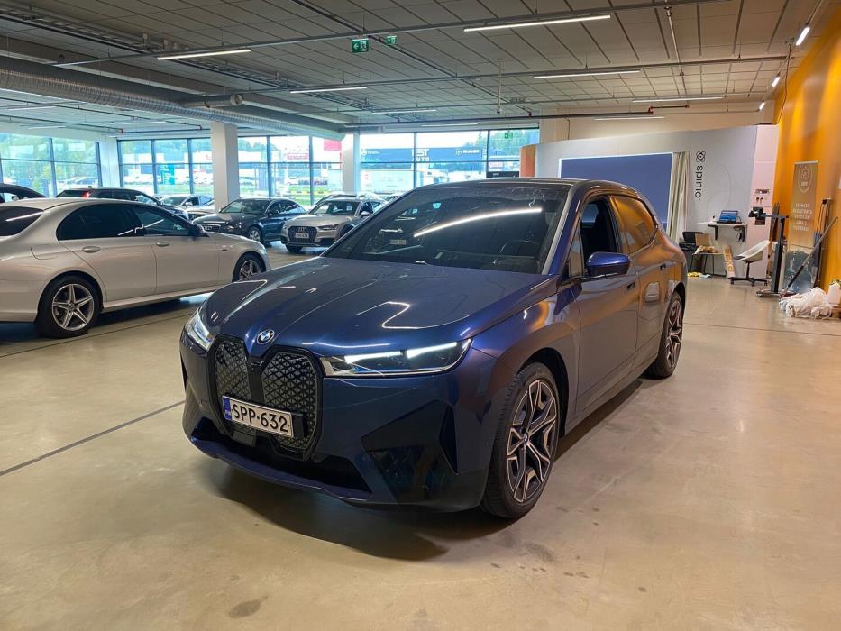 BMW iX 2021