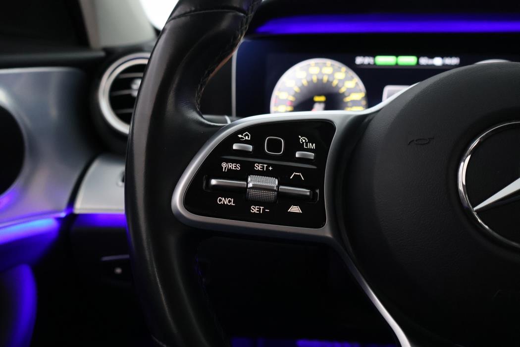MERCEDES-BENZ E 2020