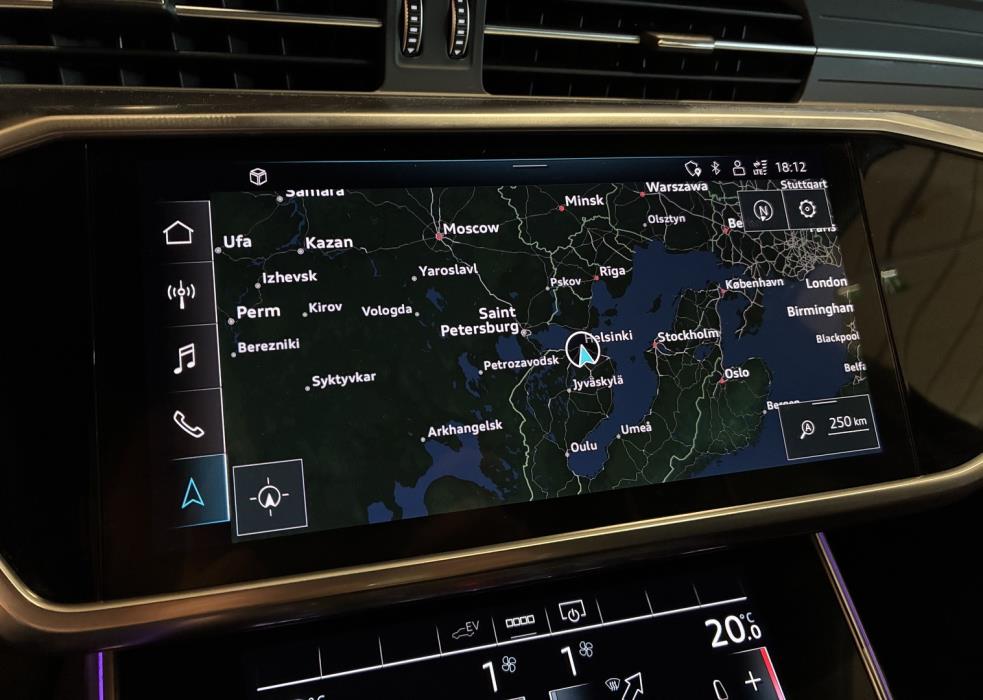 AUDI A6 2021