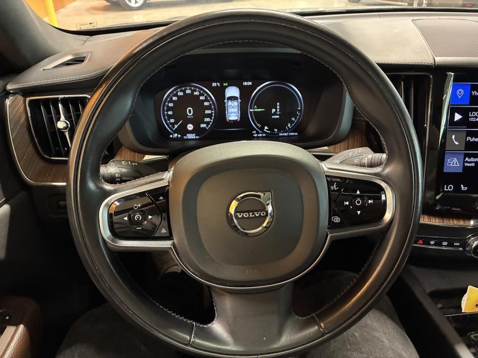 VOLVO XC60 2020