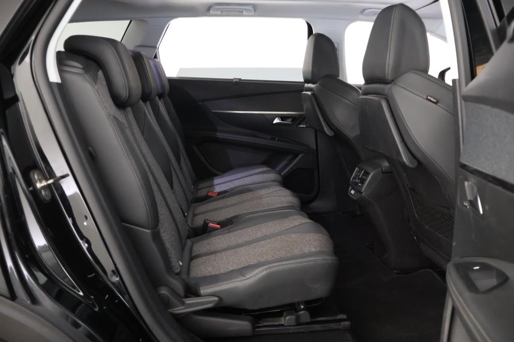 PEUGEOT 5008 2019