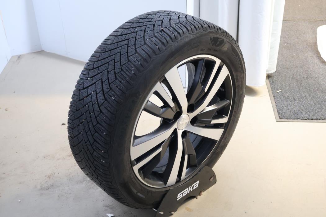 PEUGEOT 5008 2019