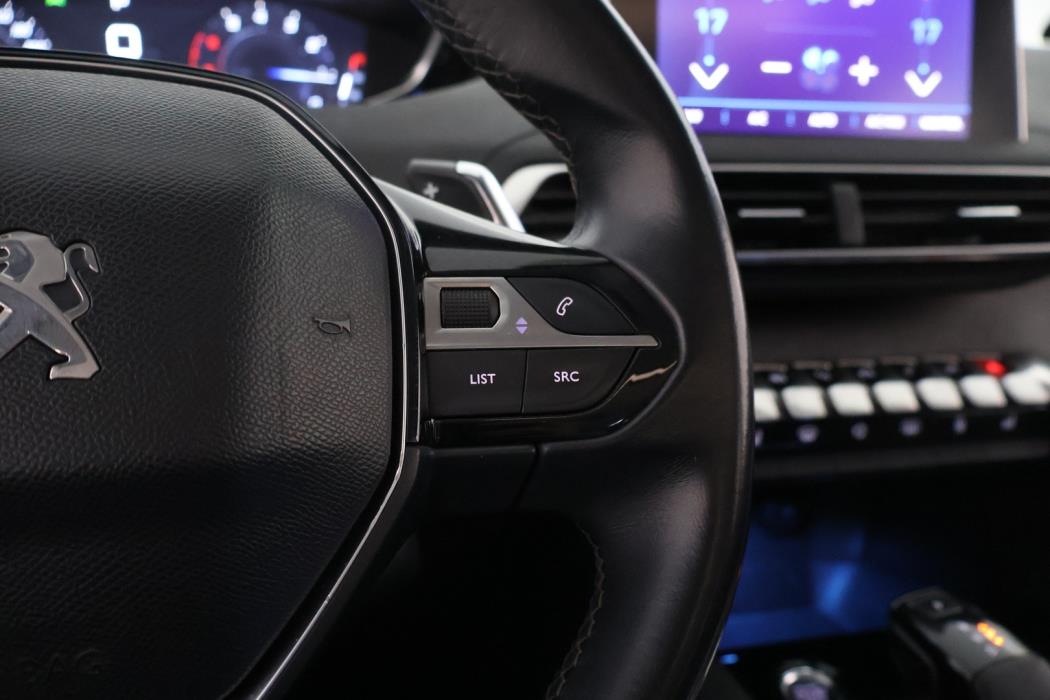 PEUGEOT 5008 2019
