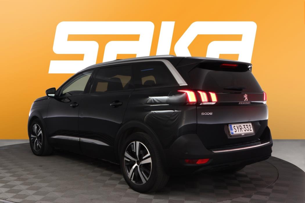 PEUGEOT 5008 2019