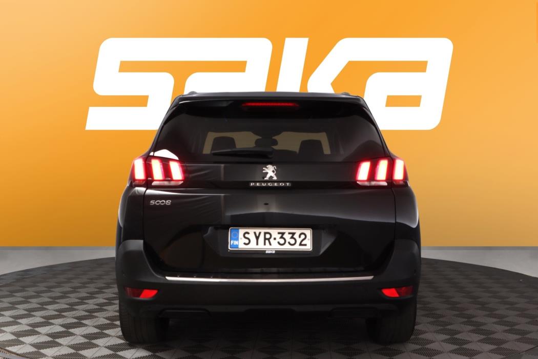 PEUGEOT 5008 2019